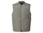 Een beige vest zonder mouwen.