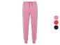Roze joggingbroek met elastiek aan de taille.