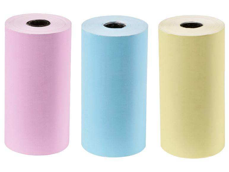 Rollen thermisch papier in roze, blauw en lichtgeel.
