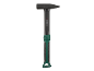 Hamer met zwarte kop en groene handgreep.