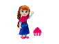 Anna-pop met rode vlecht, blauwe rok, roze cape en een roze kam