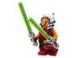 LEGO Star Wars Ahsoka Tano minifiguur met twee groene lichtzwaarden.