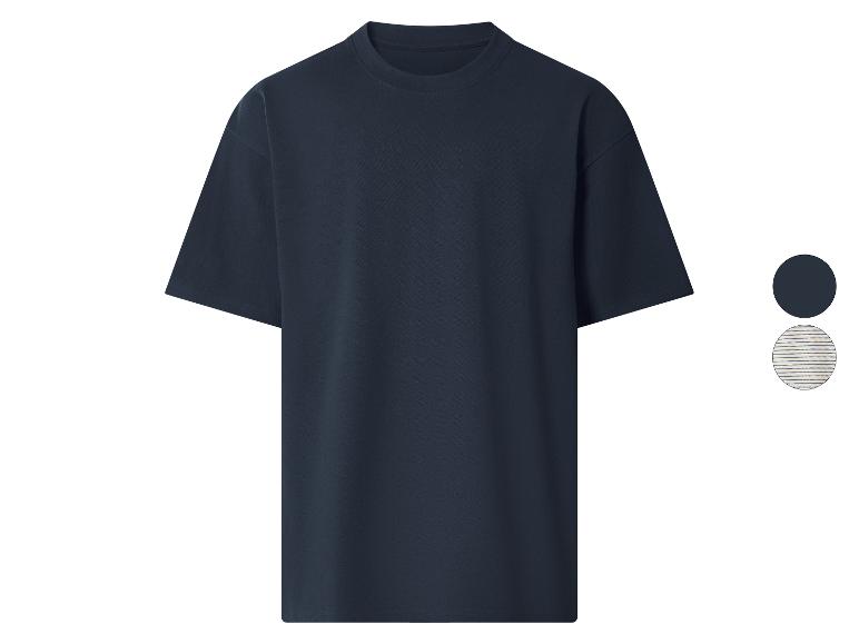Donkerblauw T-shirt met korte mouwen en ronde hals, met effen en gestreepte kleurstalen.