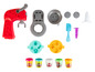 Play-Doh speelgoedset met een rode mixer, vormen en klei.