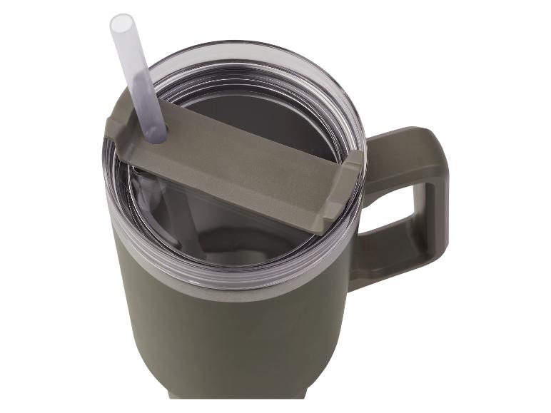 Een groene thermosbeker met deksel en rietje.