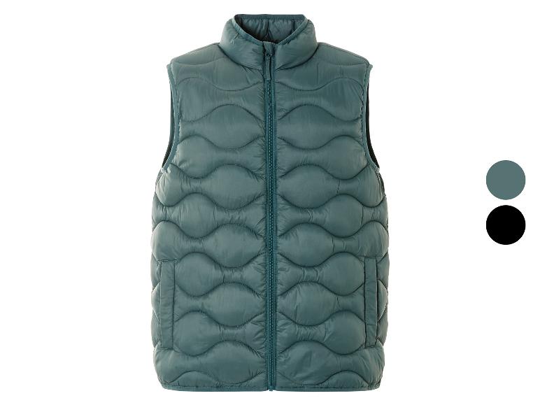 Een donkergroene gewatteerde vest met een ritssluiting.
