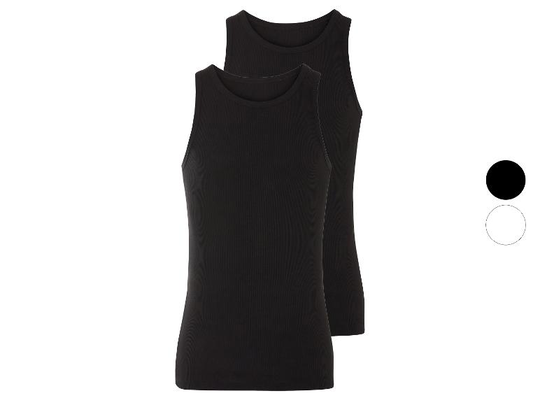 Twee zwarte tanktops voor heren.