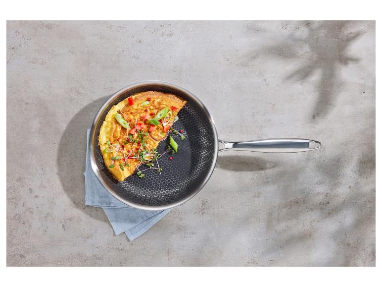 Omelet in een chique pan.