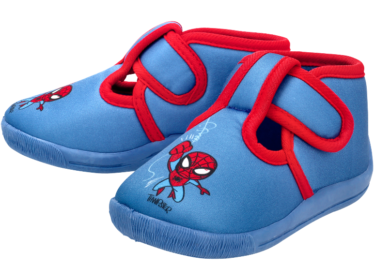 Blauwe kindersloffen met Spiderman-motief en rode biezen.