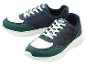 Twee paar Minecraft sneakers: donkerblauw, groen en wit.