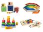 Houten speelgoed voor kinderen: stapelblokken, vormpuzzels en stapelringen.