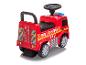 Rode plastic brandweerauto voor kinderen.