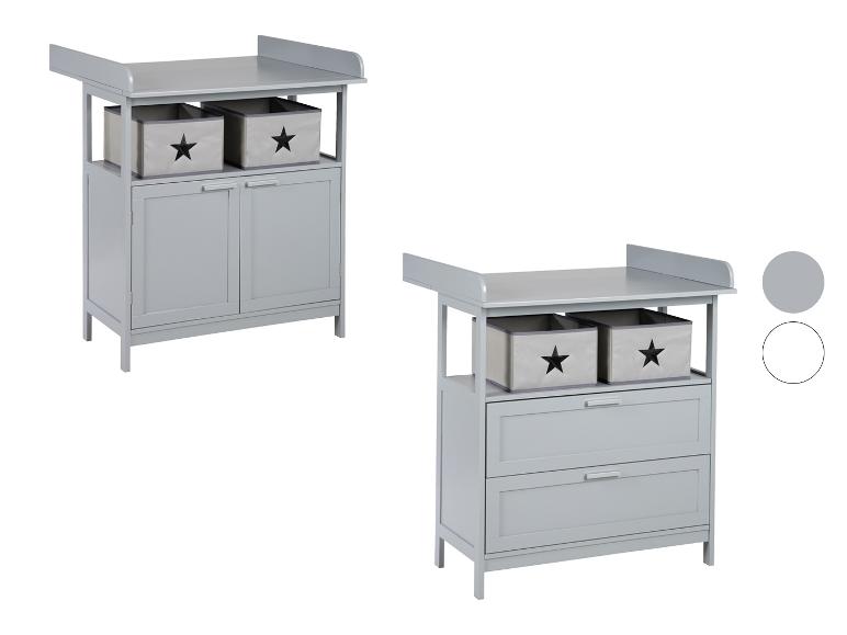 Twee grijze commodes met opbergruimte, één met kastjes en de andere met lades.