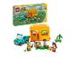 LEGO Animal Crossing Leif's Caravan & Garden Shop set met auto en figuren.