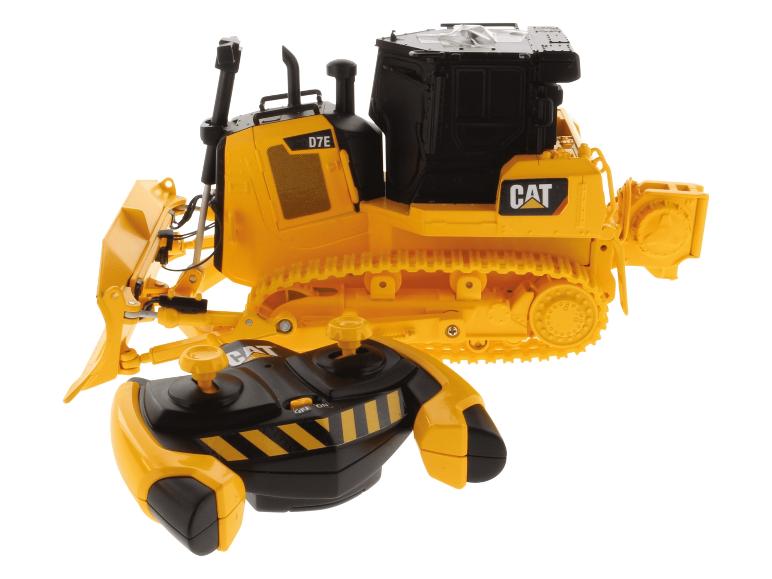 Gele Caterpillar D7E speelgoedbulldozer met afstandsbediening.