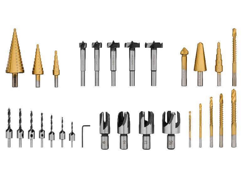 Set van diverse boren, waaronder conische, Forstner- en verzinkboren.