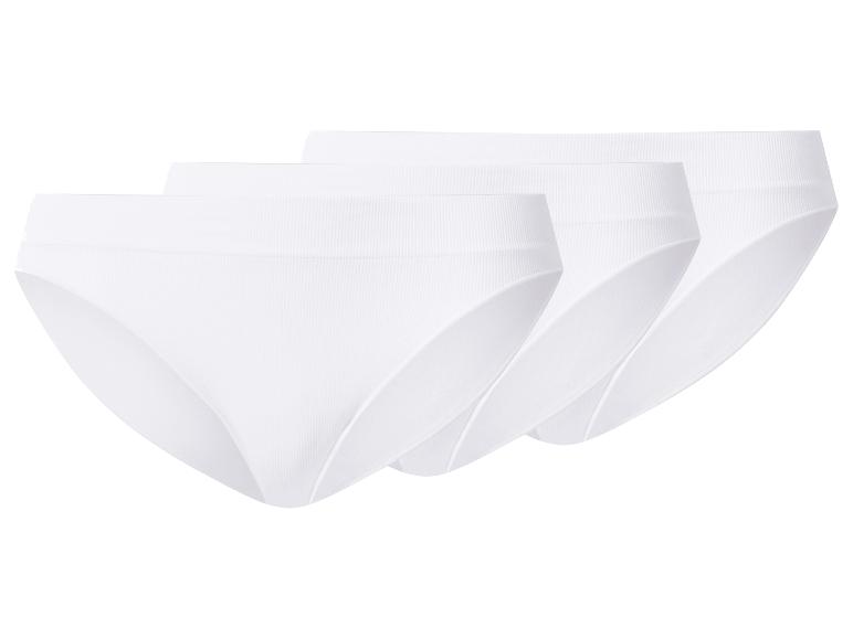 Set van drie witte geribbelde slips.