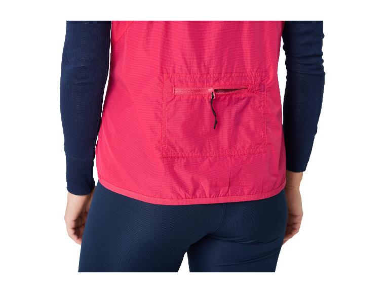 Sportvest en leggings in roze en donkerblauw.