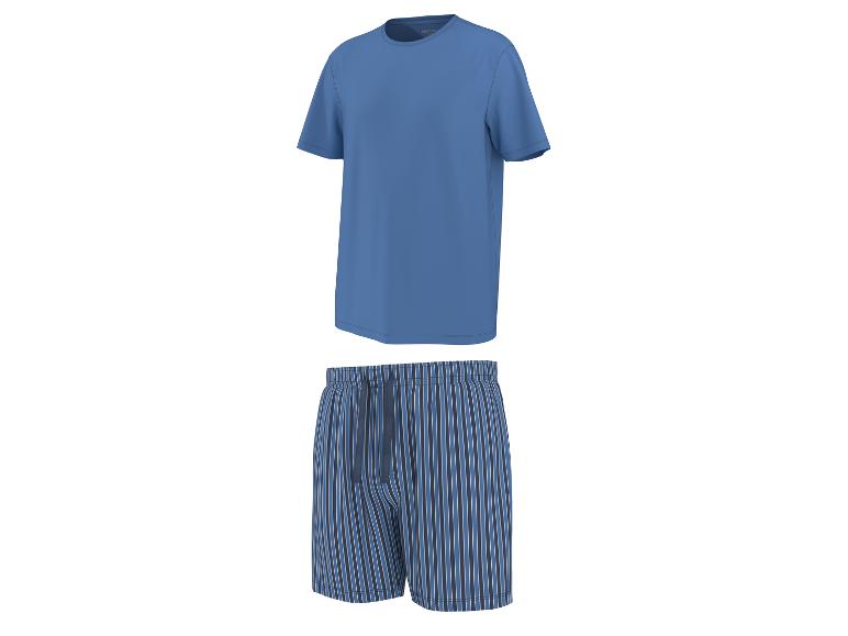 Herenpyjama met een effen blauw T-shirt en blauw gestreepte shorts.
