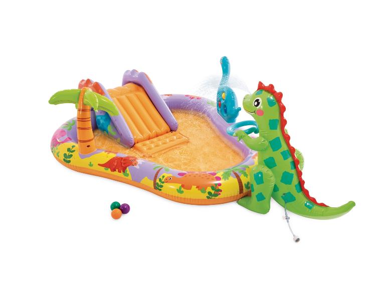 Opblaasbaar speelbad met dinosaurus-thema, glijbaan en sproeier.