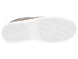 Zool van een beige sneaker met een witte rubberen zool en verticale strepen.