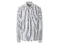 Een gestreept wit overhemd met lange mouwen.
