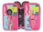 Barbie dubbel etui met trendy poppen.