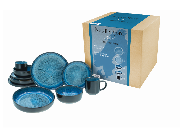 Nordic Fjord "Blue" servies: blauwe keramische borden, kommen en mokken.