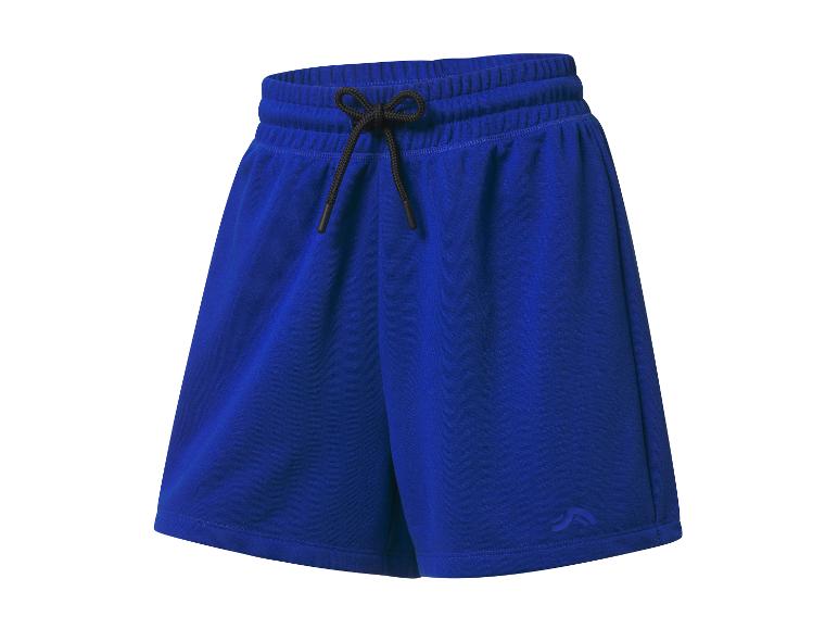 Blauwe sport shorts met trekkoord.