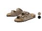 Suède sandalen met verstelbare gespen en kurkzool, verkrijgbaar in beige en zwart.