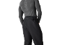 Thermosportshirt met lange mouwen en zwarte broek voor heren, achteraanzicht.
