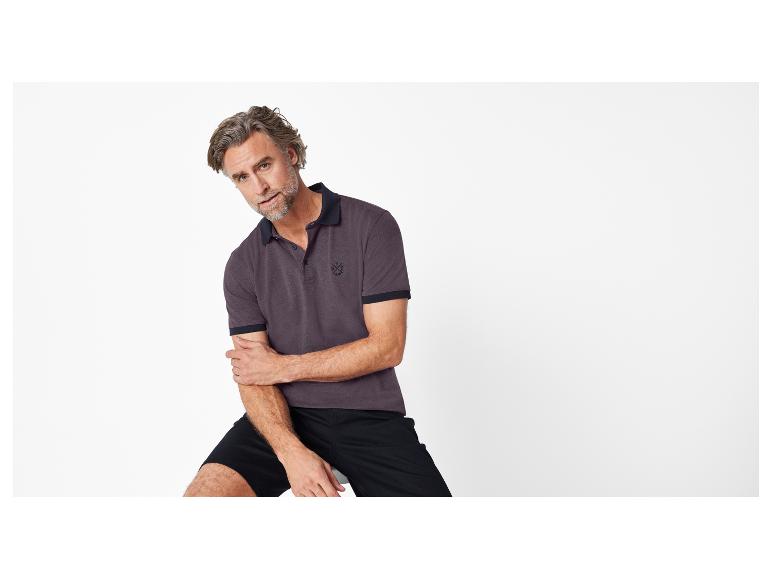 Herenshirt en -shorts.