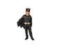 Kind in Batman-kostuum, zwart jumpsuit met geel vleermuislogo en riem.