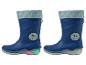 Een paar blauwe regenlaarzen voor kinderen met LED-verlichting.