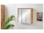 Driedeurs spiegelkast met licht houten frame.