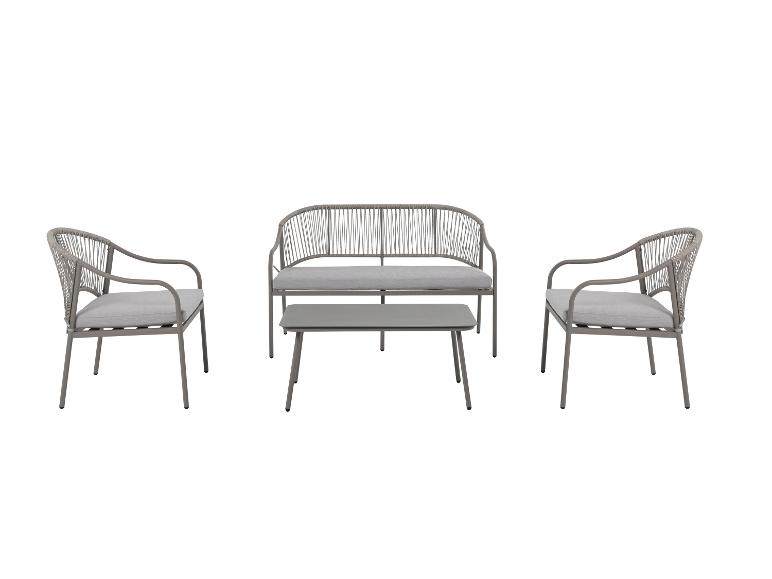 Tuinmeubelset met twee fauteuils, een tweezitsbank en een salontafel.