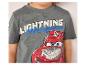Grijs kinder-T-shirt met een rode raceauto-print en de tekst 'Lightning McQueen'.