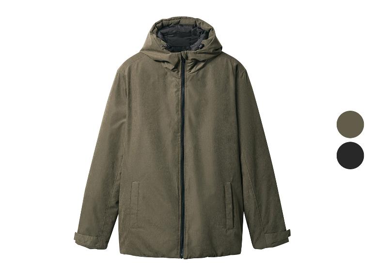 Een groene jas met capuchon en rits, met twee kleuropties.