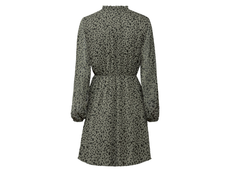 Een groene jurk met luipaardprint.