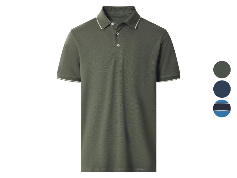 Donkergroen poloshirt met witte details op kraag en mouwen, met kleurstalen ernaast.