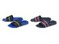 Crivit slippers: donkerblauw model met rood-witte strepen en blauw model met zwarte band.