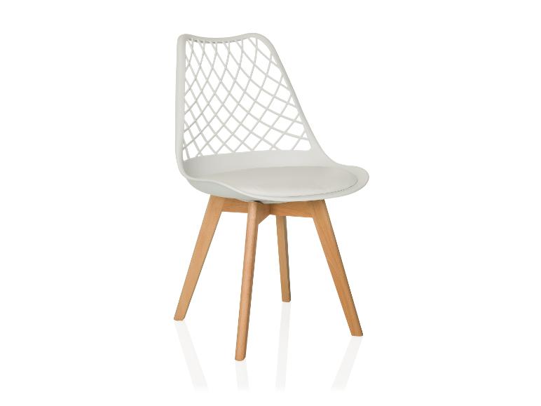 Witte stoel met gaasrugleuning en houten poten