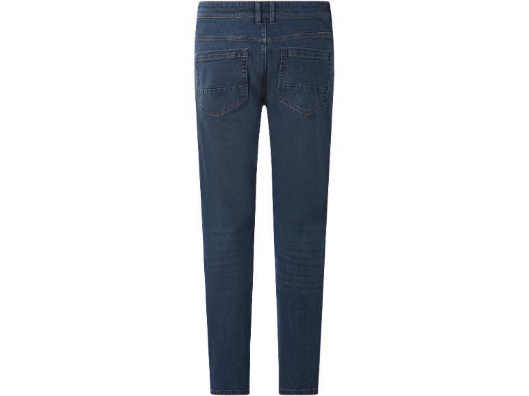 Donkerblauwe jeans met achterzakken, van achteren gezien.