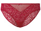 Rode lingerie met kant en mesh.