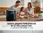 Familie kookt gezonde maaltijden met een airfryer, 95% minder vet.