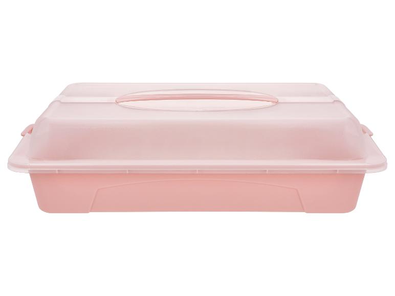 Roze rechthoekige plastic taartdoos met transparant deksel en handvat.