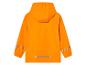 Een oranje regenjas met capuchon voor kinderen.
