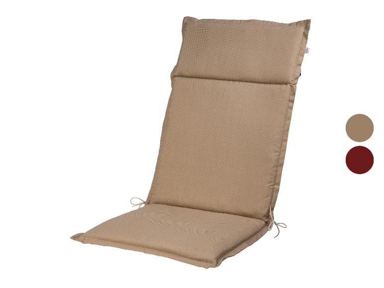 Beige tuinstoel kussen met rugleuning en zitting.