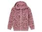 Een roze hoodie met een print van hartjes.