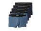 Een set van vijf herenboxershorts in blauwe en marineblauwe tinten.